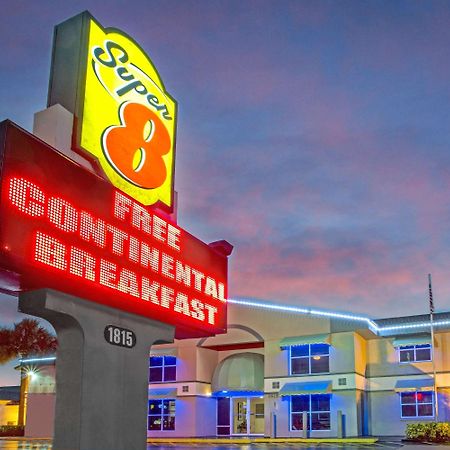 Super 8 By Wyndham Kissimmee Motel ภายนอก รูปภาพ
