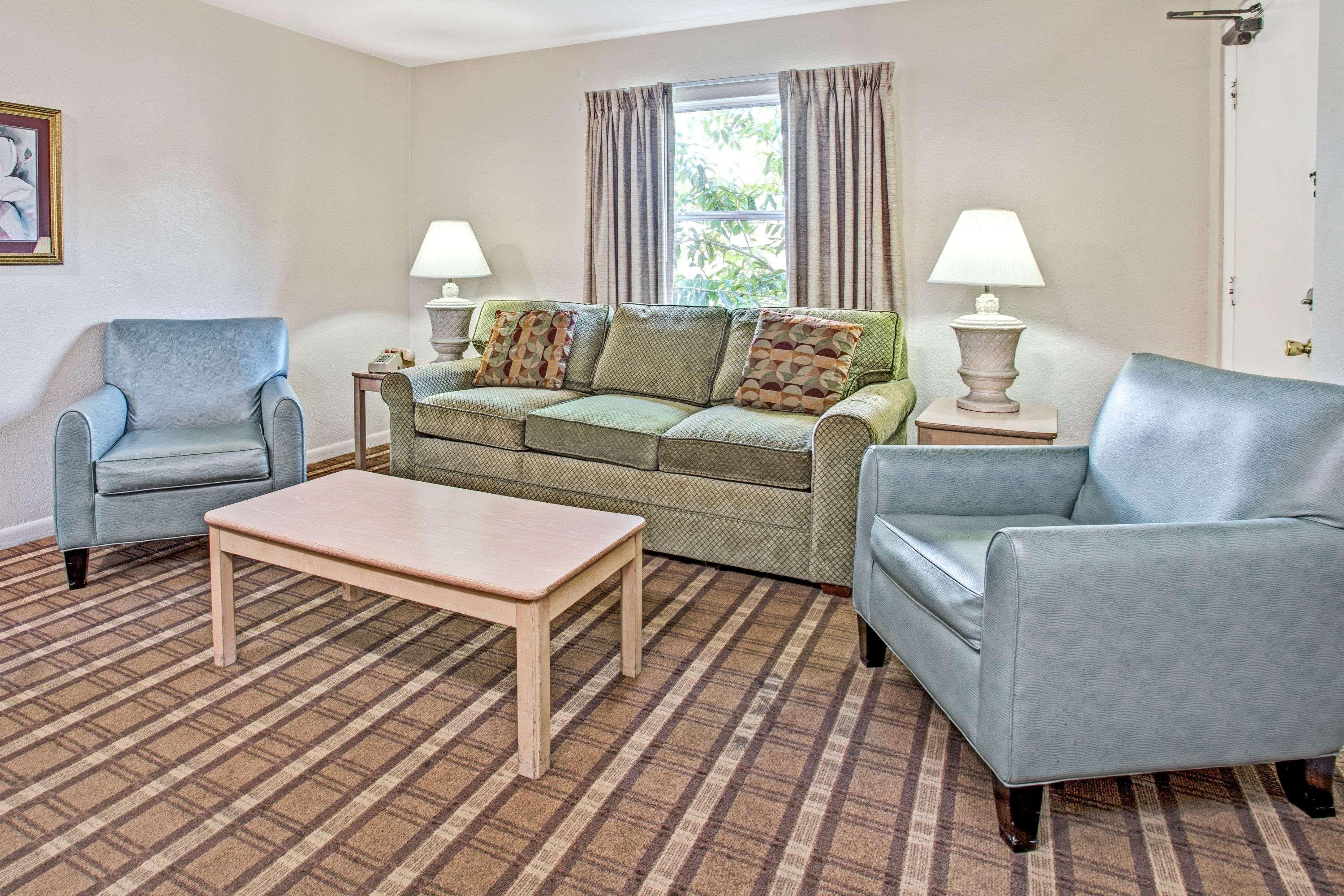 Super 8 By Wyndham Kissimmee Motel ภายนอก รูปภาพ
