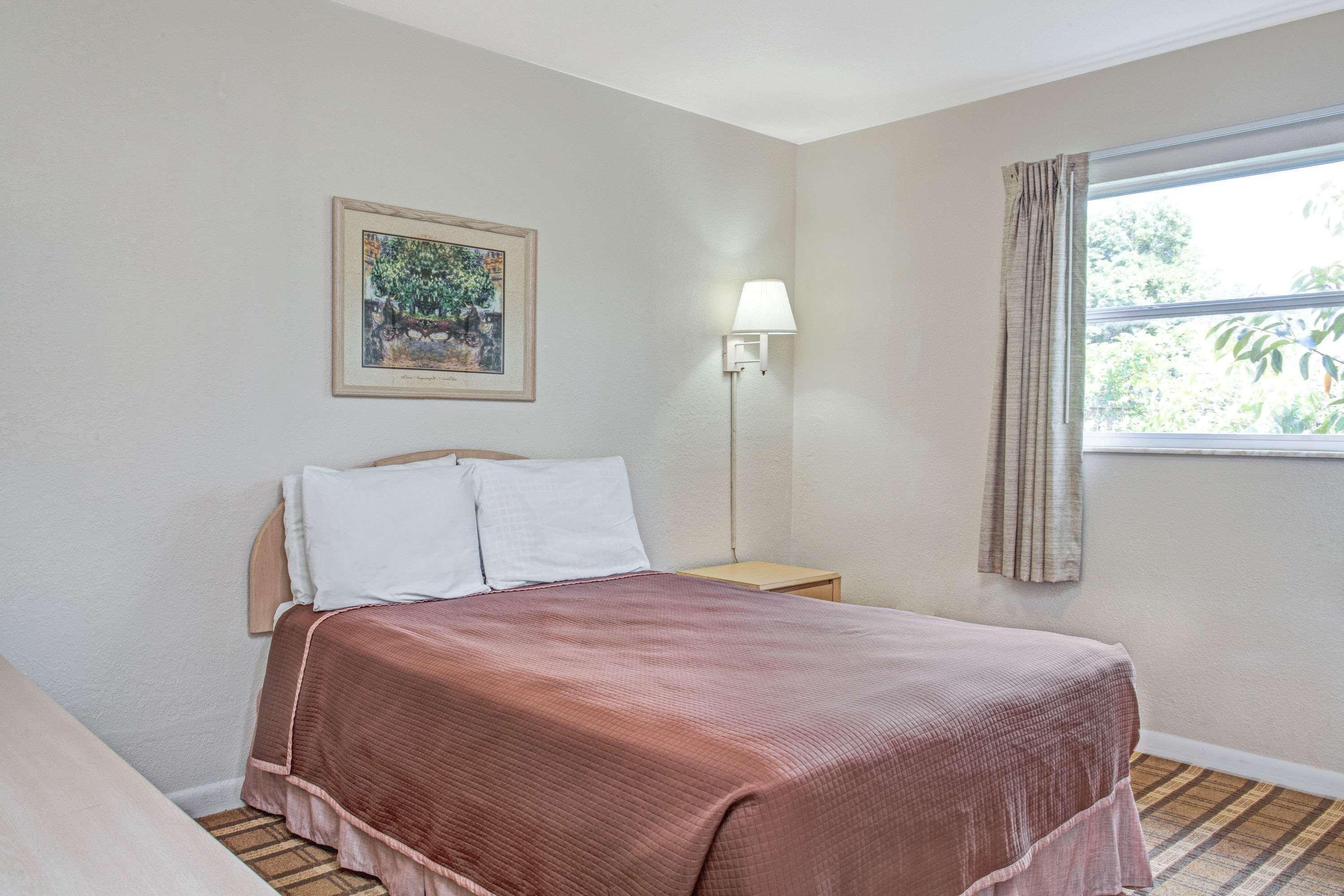 Super 8 By Wyndham Kissimmee Motel ภายนอก รูปภาพ